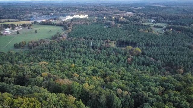 593 Boulder Ridge Drive, Denton, NC 27239