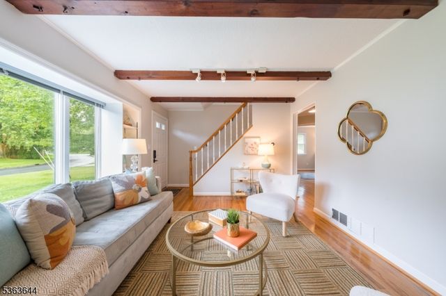 27 Brook Rd, New Providence Boro, NJ 07974