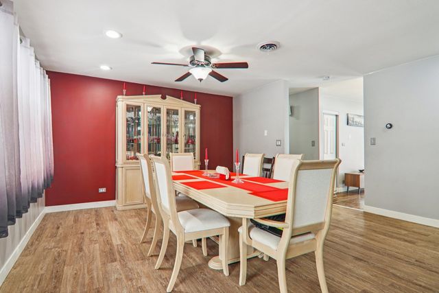 15134 Laramie Avenue, Oak Forest, IL 60452