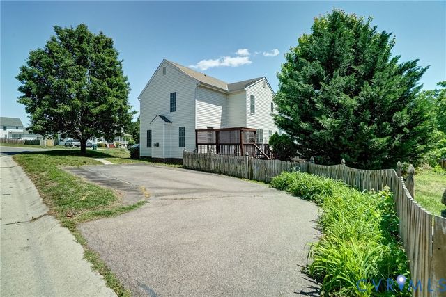10609 Shadrach Ct, Glen Allen, VA 23059