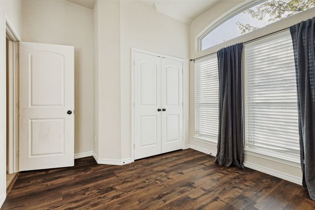 6033 Paddlefish Drive, Fort Worth, TX 76179