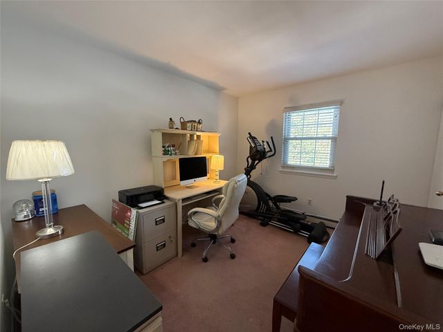 4 Sheila Court, Manorville, NY 11949