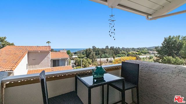 28286 Rey De Copas Lane, Malibu, CA 90265
