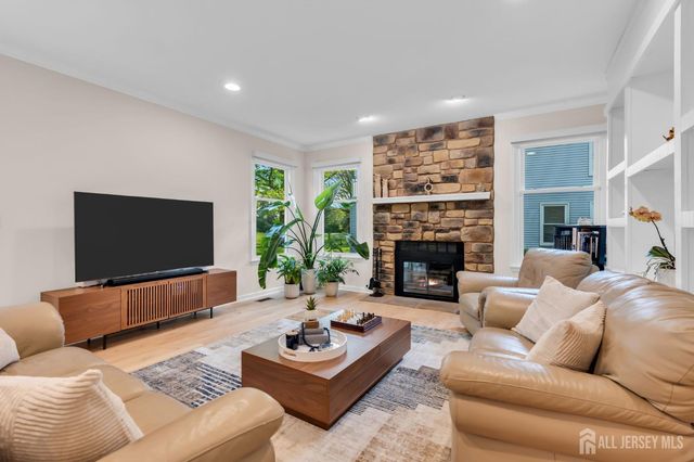 14 Hancock Court, Plainsboro, NJ 08536