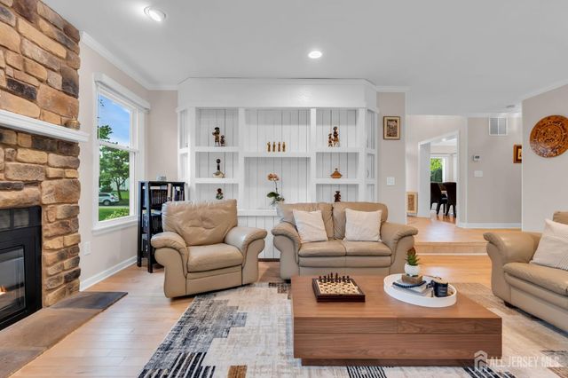 14 Hancock Court, Plainsboro, NJ 08536