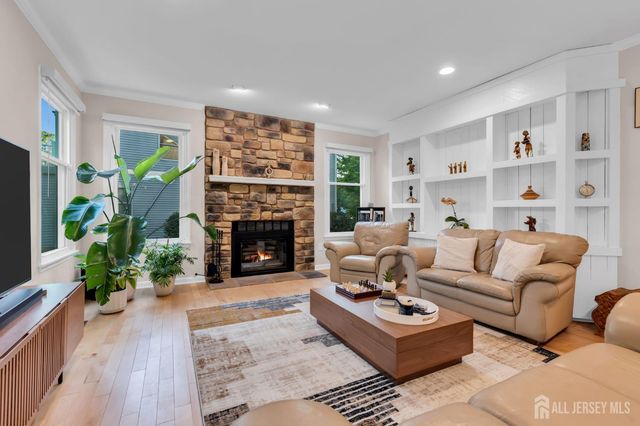 14 Hancock Court, Plainsboro, NJ 08536