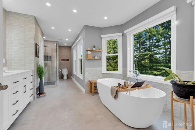 14 Hancock Court, Plainsboro, NJ 08536