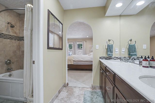 4005 E 107th Street, Tulsa, OK 74137
