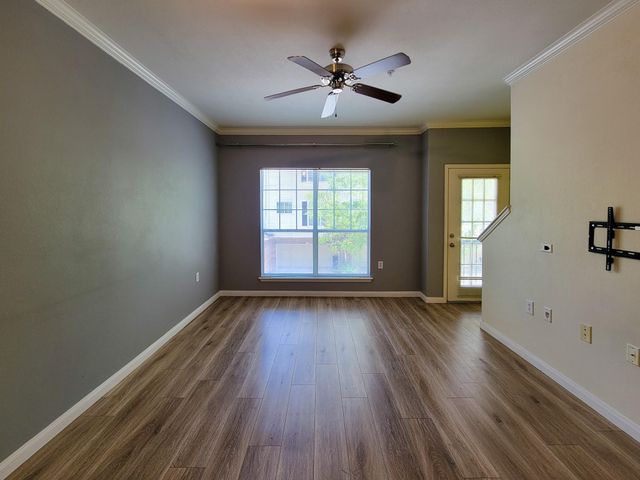 9200 Westheimer Road 305, Houston, TX 77063