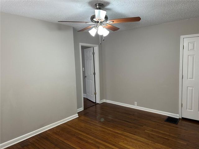 2415 Crestview Avenue, Atlanta, GA 30032