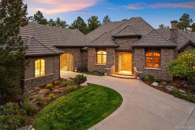 976 COUNTRY CLUB Parkway, Castle Rock, CO 80108