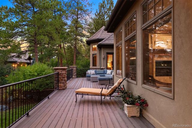 976 COUNTRY CLUB Parkway, Castle Rock, CO 80108