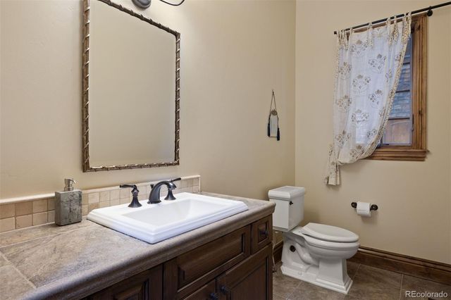 976 COUNTRY CLUB Parkway, Castle Rock, CO 80108