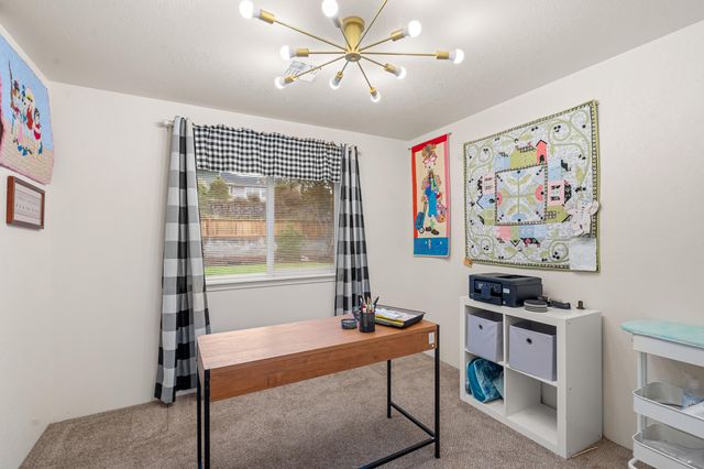 1515 Panoramic Loop, Grants Pass, OR 97527