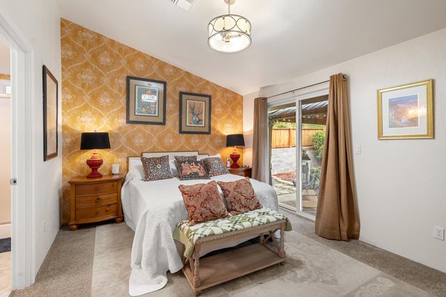 1515 Panoramic Loop, Grants Pass, OR 97527