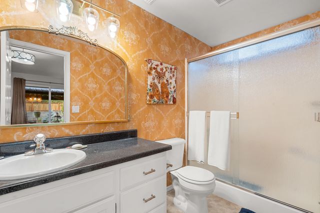 1515 Panoramic Loop, Grants Pass, OR 97527