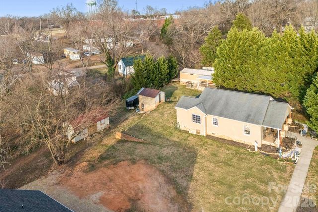 1554 7th Avenue Drive SW 2D, Hickory, NC 28602