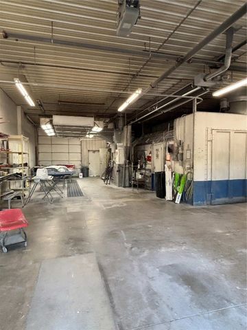 1815 16th Avenue SW, Cedar Rapids, IA 52404