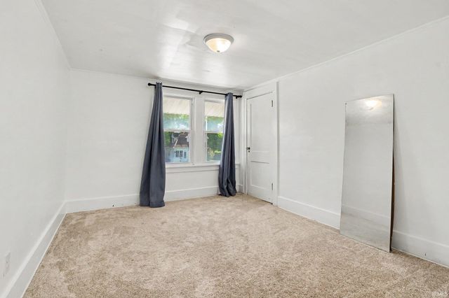1212 W Lexington Avenue, Elkhart, IN 46514