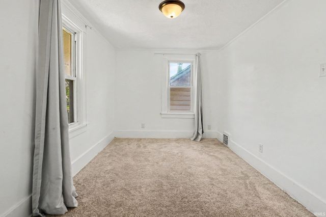 1212 W Lexington Avenue, Elkhart, IN 46514