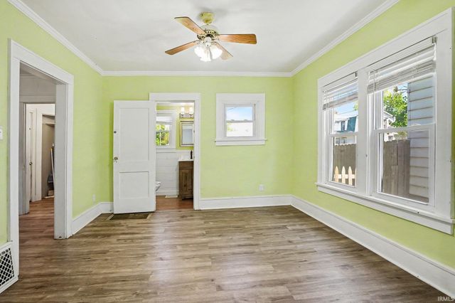 1212 W Lexington Avenue, Elkhart, IN 46514