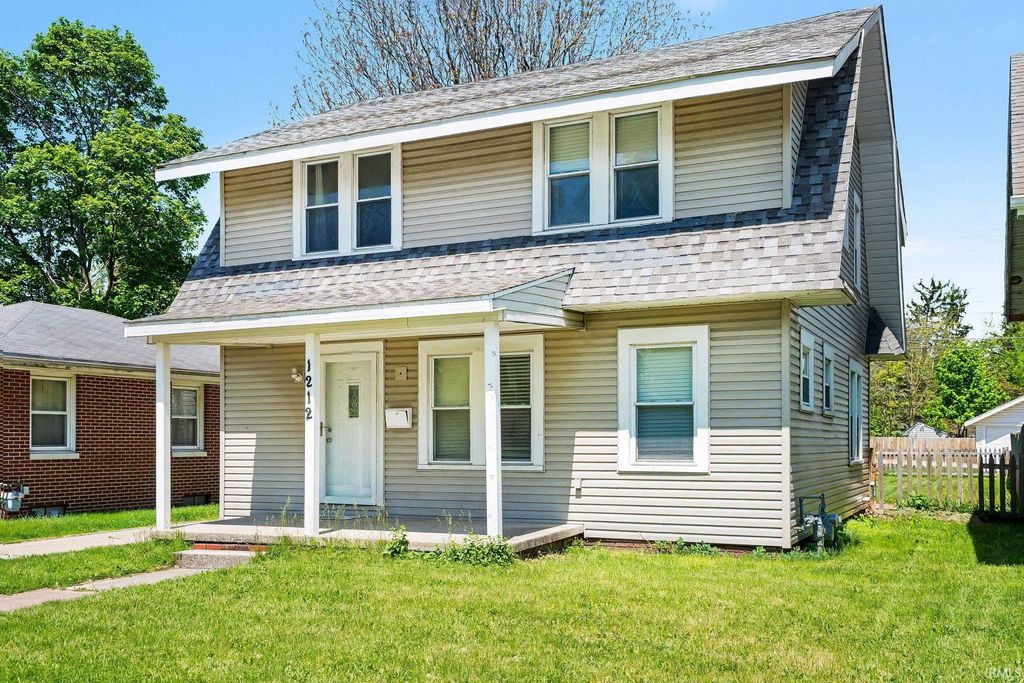 1212 W Lexington Avenue, Elkhart, IN 46514