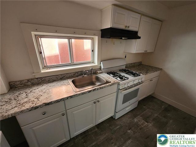 678 Northampton Street 3W, Easton, PA 18042