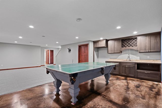 405 Tumbleweed Trail, Waverly, IA 50677