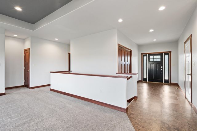 405 Tumbleweed Trail, Waverly, IA 50677