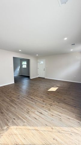 589 ELBRIDGE RD, Morrisville, PA 19067