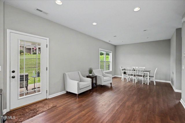 1155 Martingale Square, Kingsport, TN 37663