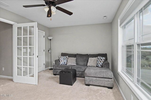 1155 Martingale Square, Kingsport, TN 37663