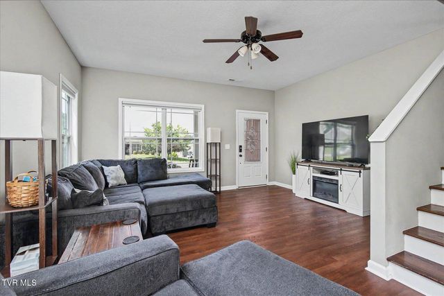 1155 Martingale Square, Kingsport, TN 37663