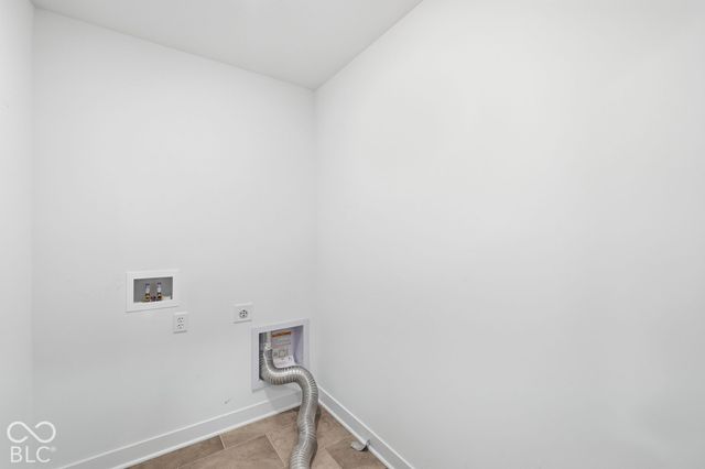 7218 Governors Row, Avon, IN 46123