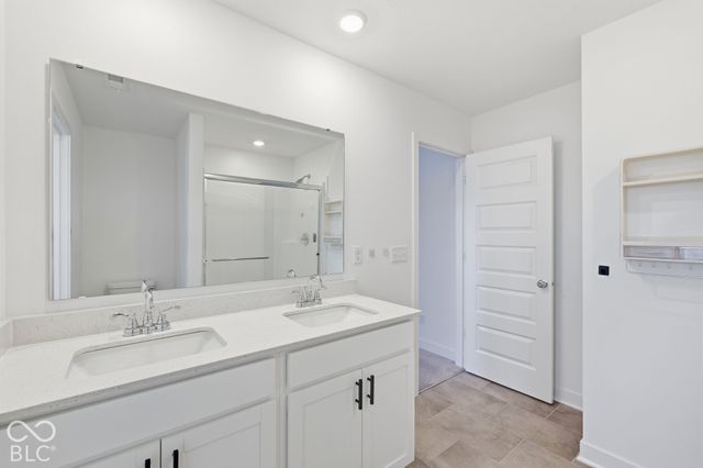 7218 Governors Row, Avon, IN 46123