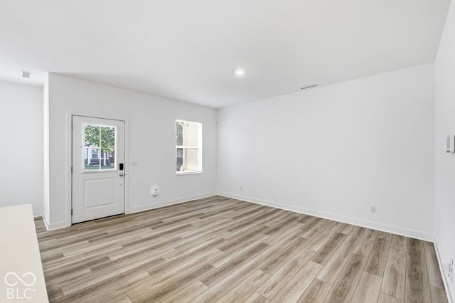 7218 Governors Row, Avon, IN 46123