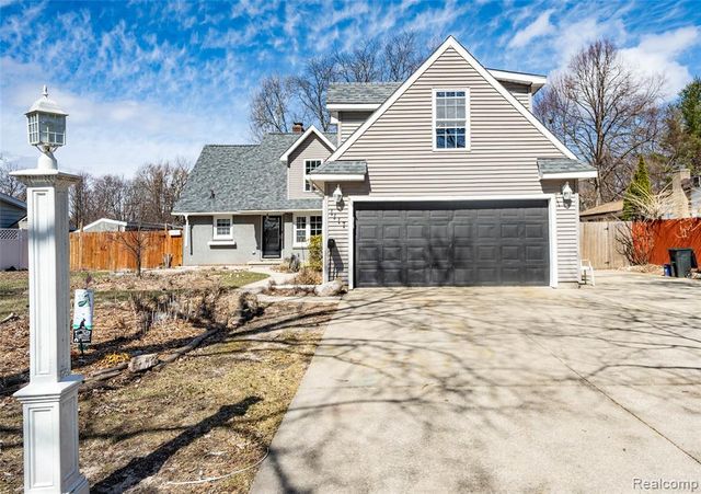 1117 Glendale Street, Midland, MI 48642