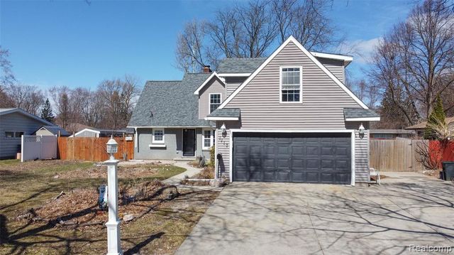 1117 Glendale Street, Midland, MI 48642