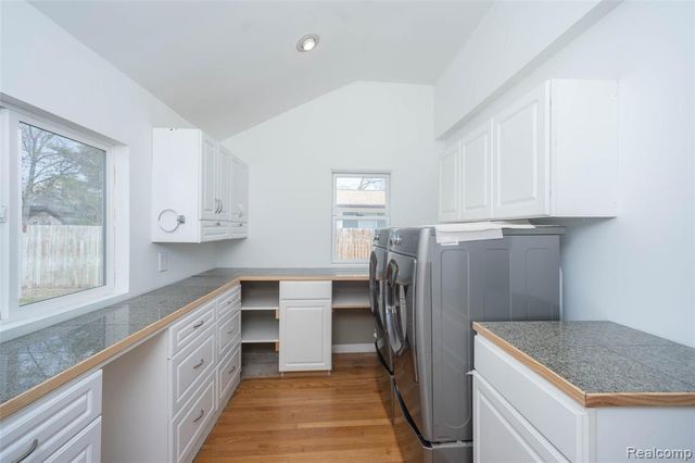 1117 Glendale Street, Midland, MI 48642