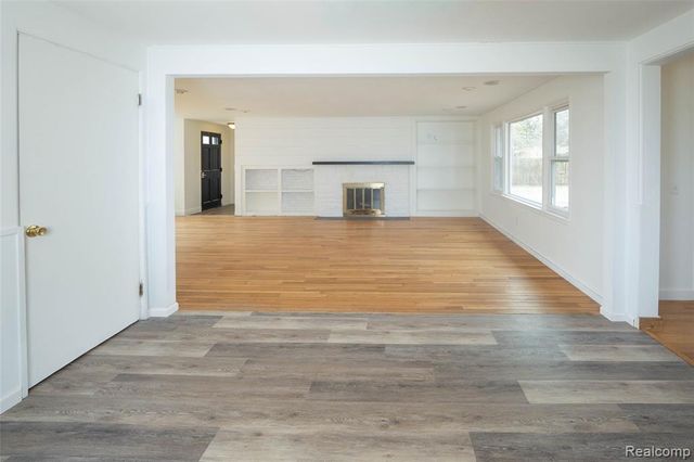 1117 Glendale Street, Midland, MI 48642