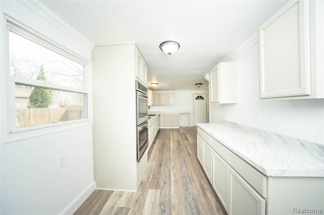 1117 Glendale Street, Midland, MI 48642