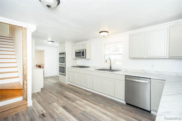 1117 Glendale Street, Midland, MI 48642