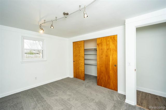 1117 Glendale Street, Midland, MI 48642