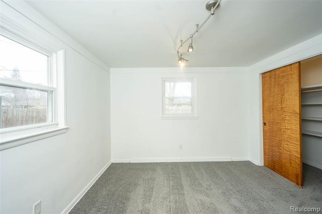 1117 Glendale Street, Midland, MI 48642