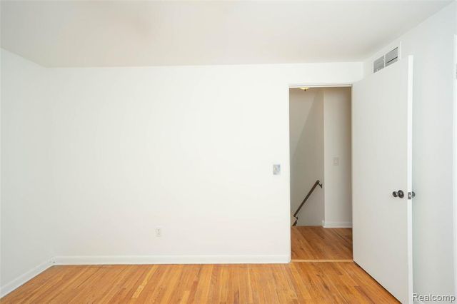 1117 Glendale Street, Midland, MI 48642