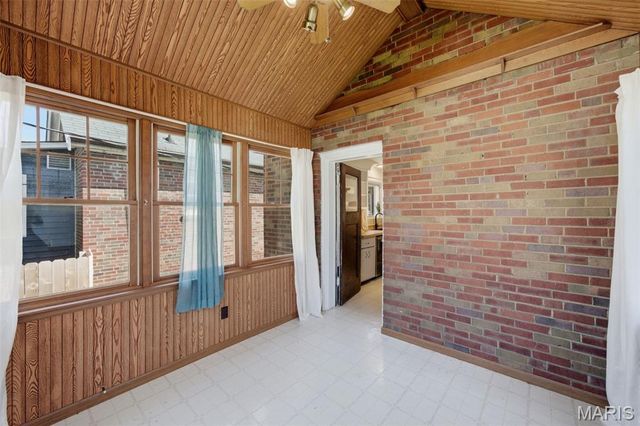 6415 Blow Street, St Louis, MO 63109