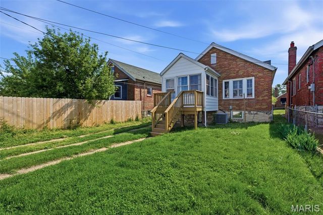 6415 Blow Street, St Louis, MO 63109