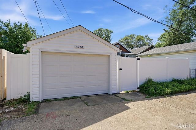 6415 Blow Street, St Louis, MO 63109