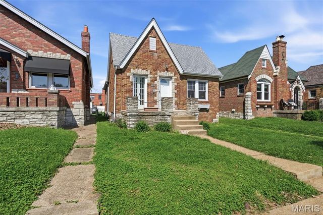 6415 Blow Street, St Louis, MO 63109