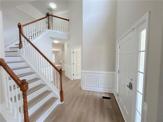 1718 Hampton Chase Circle, Lawrenceville, GA 30043
